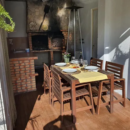 Holiday home Ruceel Aroeira Almada